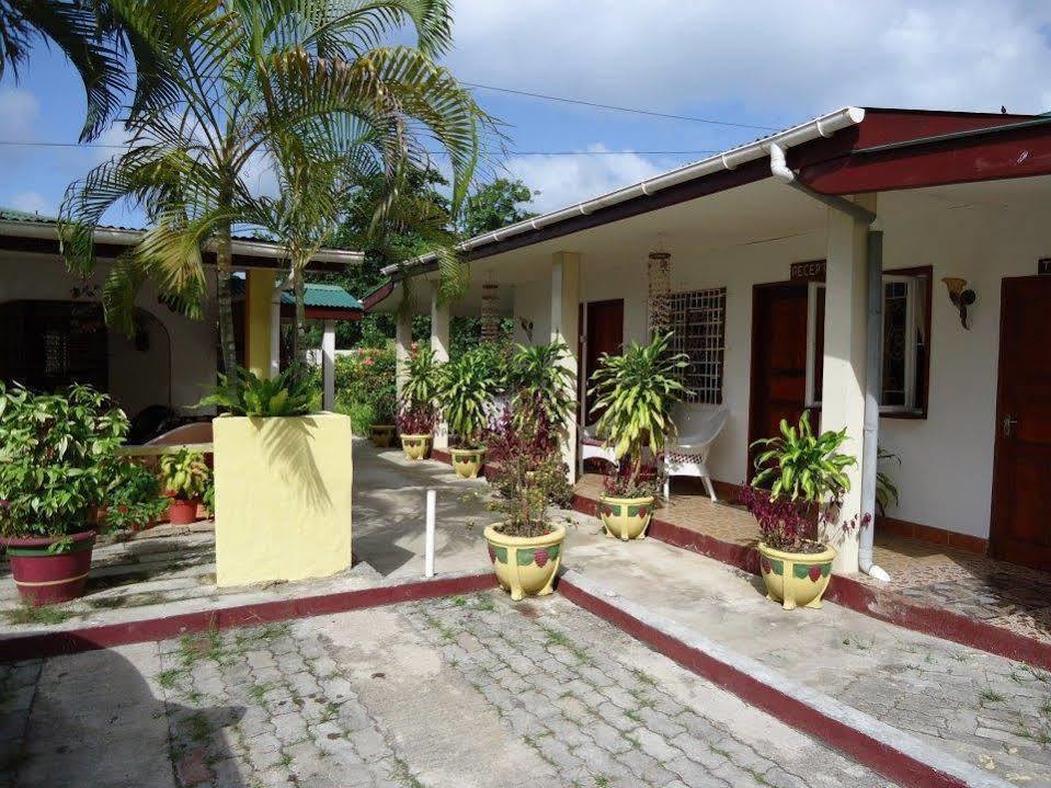 Chez May Paule Anse Volbert Village Exteriör bild