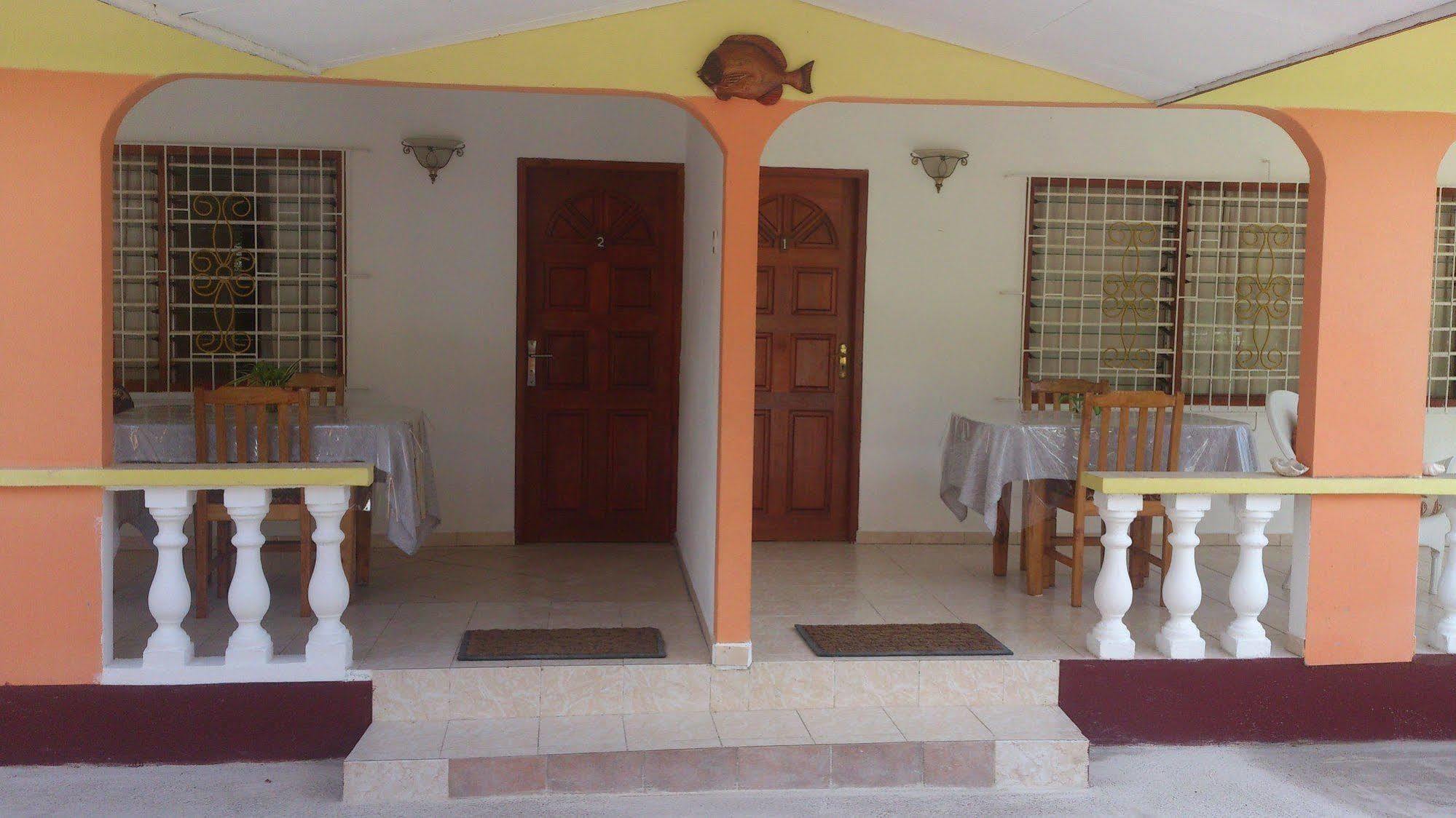 Chez May Paule Anse Volbert Village Exteriör bild